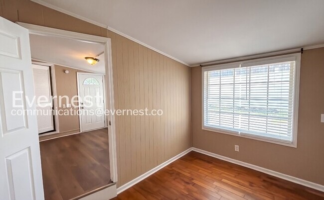 Building Photo - 5207 Evitt St