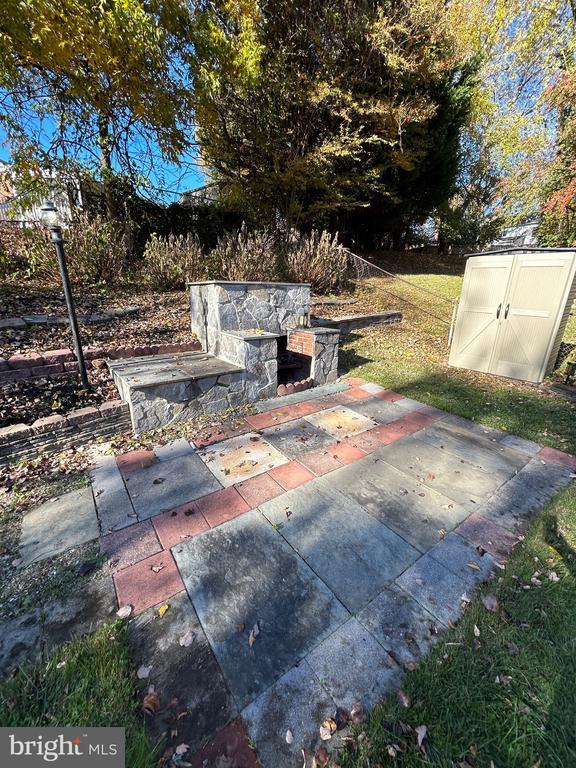 Building Photo - 10804 Drumm Ave