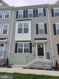 Building Photo - 33 Oasis Ave