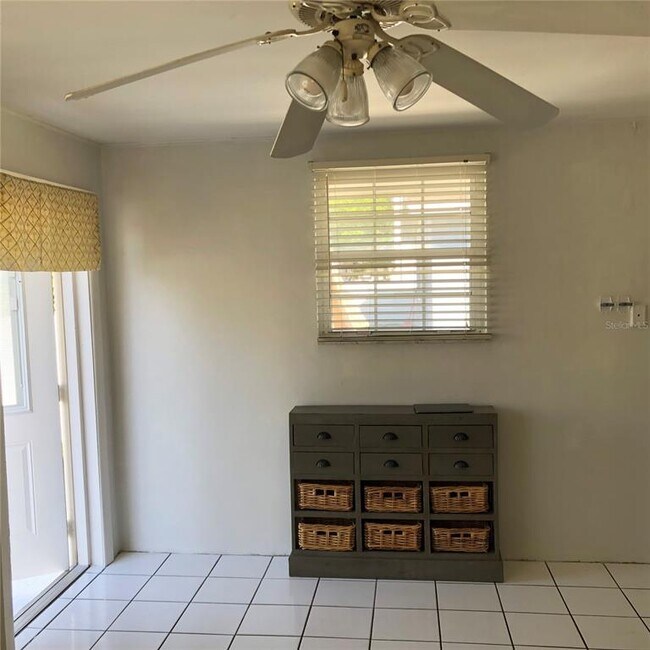 Building Photo - 409 S Orleans Ave