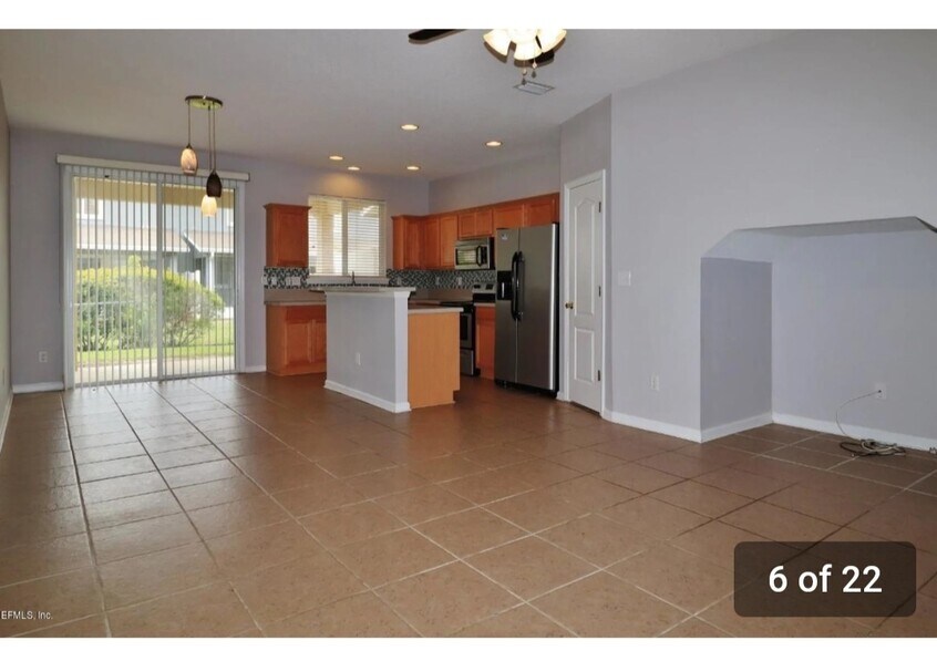 Building Photo - 2369 Sunset Bluff Dr