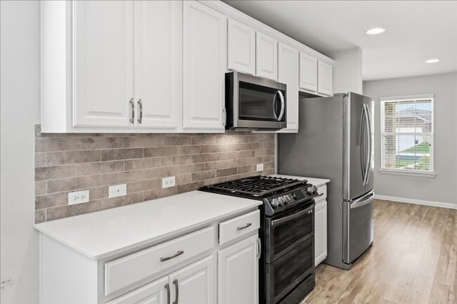 Building Photo - 532 Hereford Ln