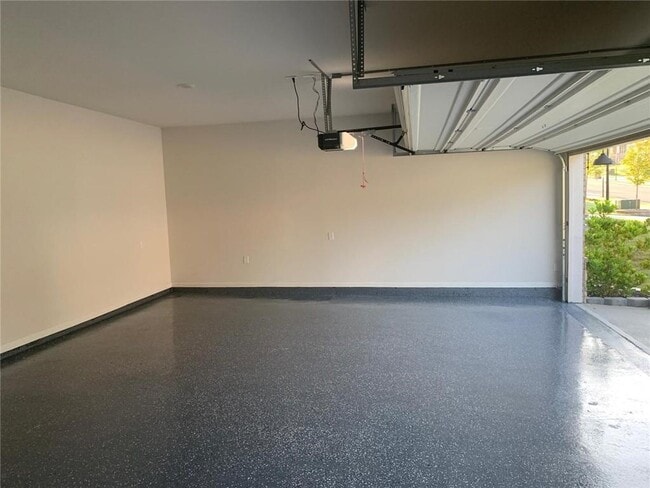 Building Photo - 5240 Loring St