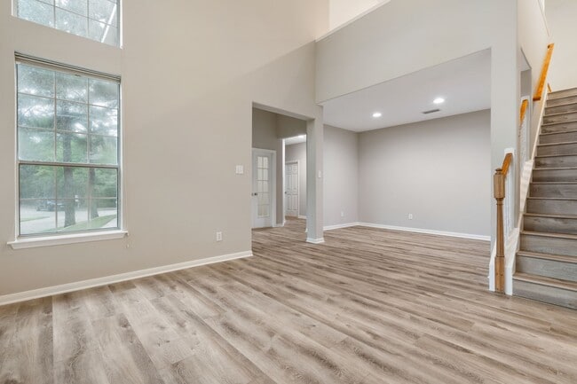 Building Photo - 151 E Greenhill Terrace Pl
