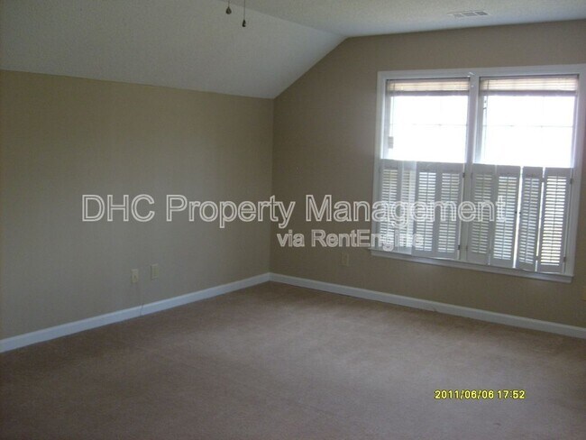 Building Photo - 3142 Ashbury Ln