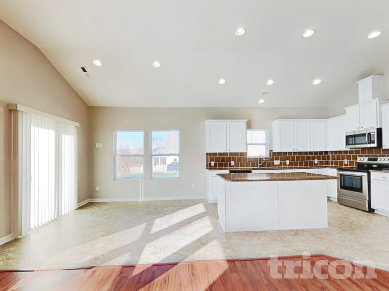 Building Photo - 3715 Gricklade Dr