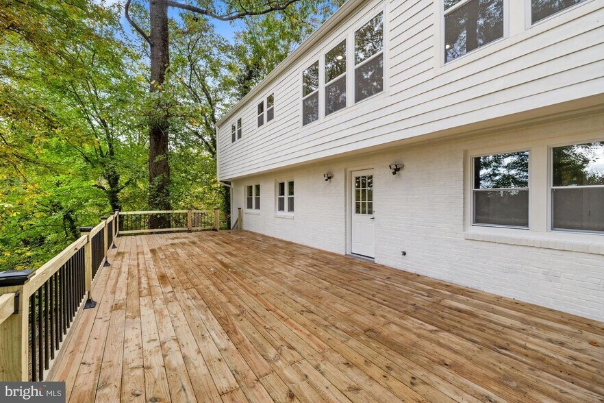 Building Photo - 2929 Stanton Ave