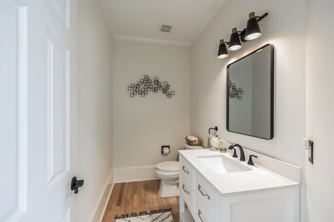 Half bath on main level - 510 Newburgh Way