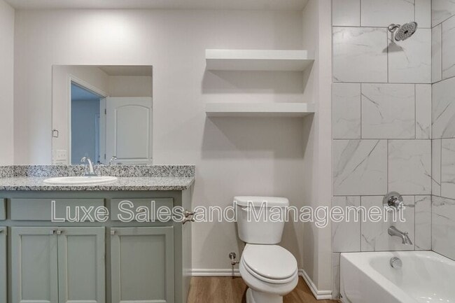 Building Photo - 10809 NW 119th St