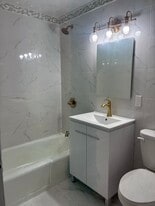 Building Photo - 4 Consulate Dr