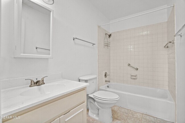 Building Photo - 244 Paso Noble Dr