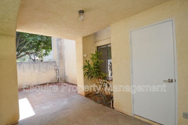 Building Photo - 5703 Recodo Way