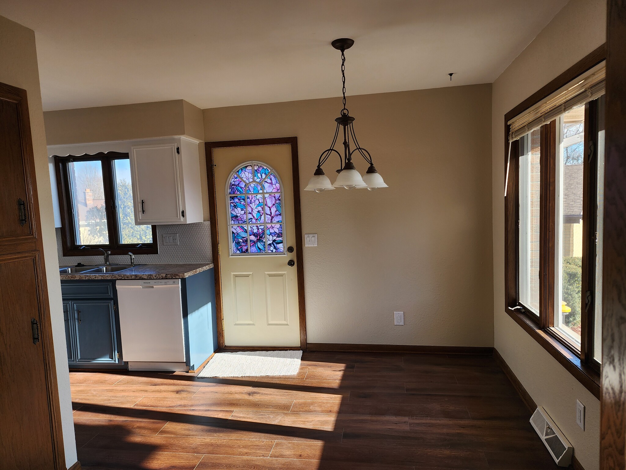 Dinning area kitchen - 135 Ridge Ct