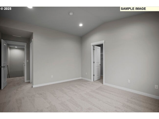 Building Photo - 18426 NE 46th Pl