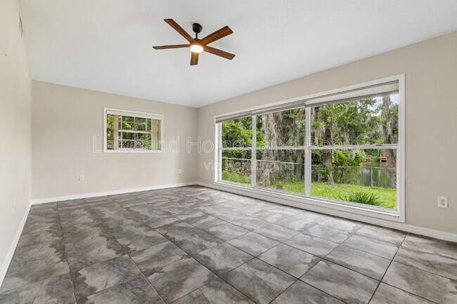 Building Photo - 95 Woodside Dr