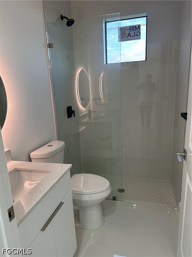 Building Photo - 2801 SW Embers Terrace