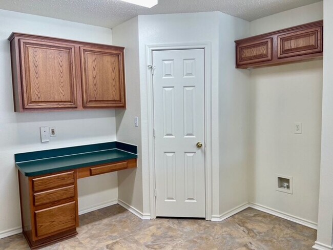 Building Photo - Nice Single Story Home in Crowley