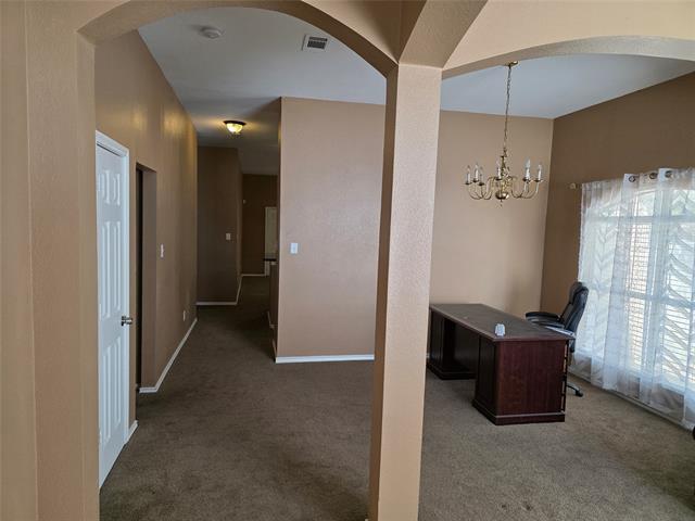 Building Photo - 5600 Creekhollow Dr