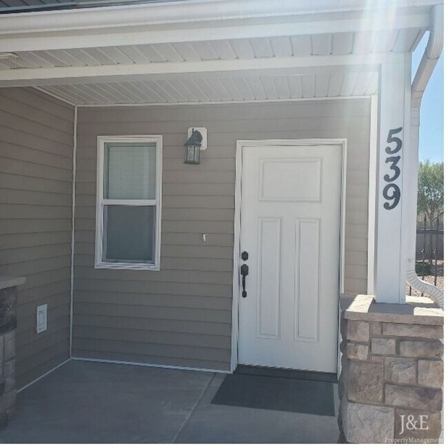 Building Photo - 537 W 2150 N