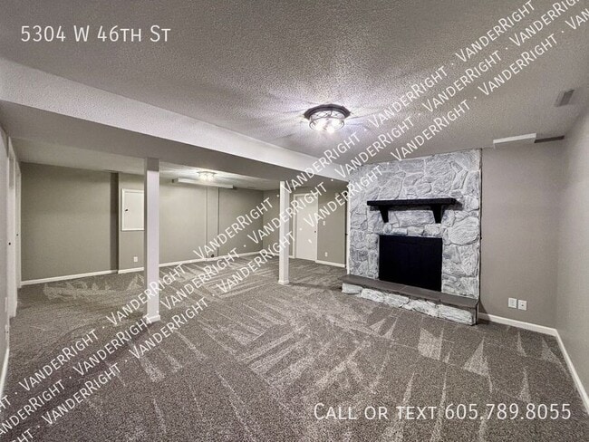 Building Photo - 5304 W 46th St