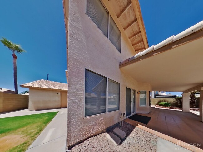 Building Photo - 4043 E Encinas Avenue Gilbert AZ