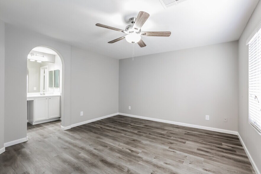 Building Photo - 5213 N Concho Heights St