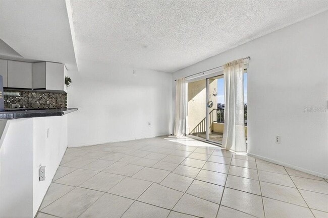 Building Photo - 1750 Harbor Pl