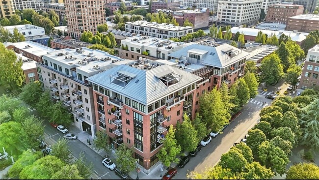 Building Photo - 1030 NW Johnson St