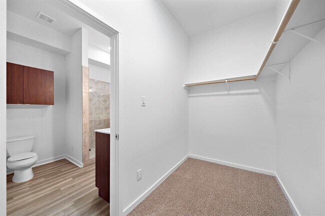 Building Photo - 5920 Fairdale Ln
