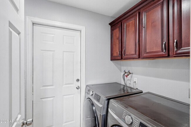 Building Photo - 1504 W Marlboro Dr