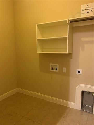 Building Photo - 5813 Fremont Dr