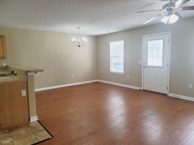 Building Photo - 6007 Towne Pk E Dr