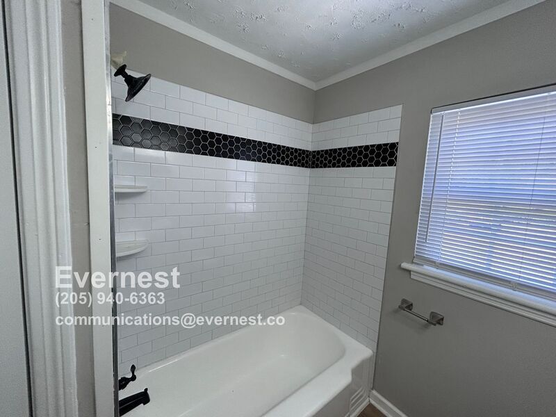 Building Photo - 1345 Mims St SW