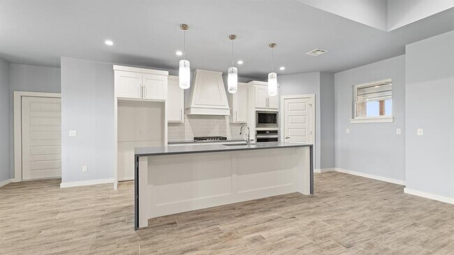 Building Photo - 217 Olde Ml Ct