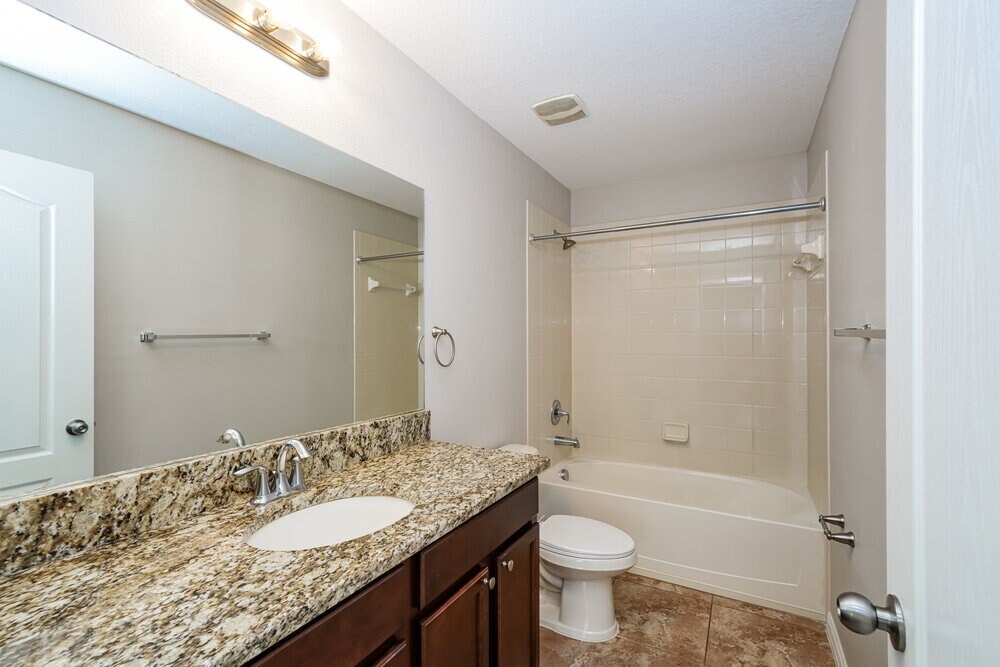 Building Photo - 13946 Lugano Ct