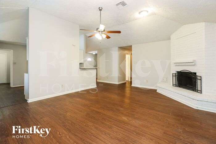 Building Photo - 6027 Woodmancote Dr