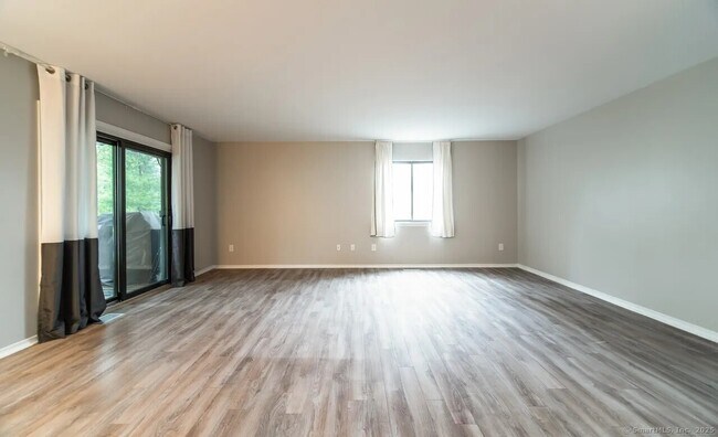 Building Photo - 154 Brittany Farms Rd