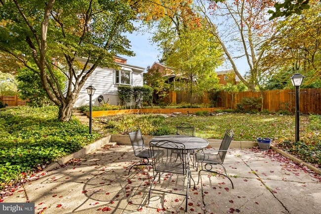 Building Photo - 11612 Galt Ave