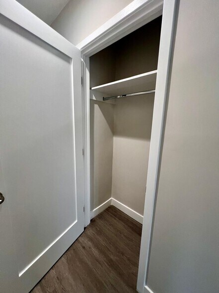 Building Photo - 4703 9th Ave