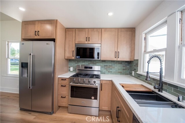 Building Photo - 1107 W Grand Blvd