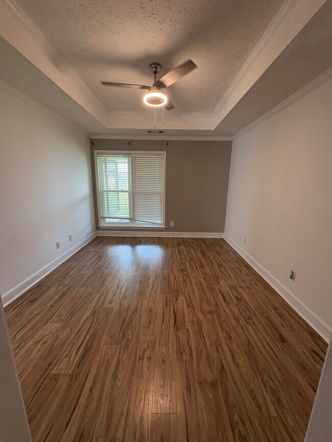 Building Photo - 143 Ridgeview Dr
