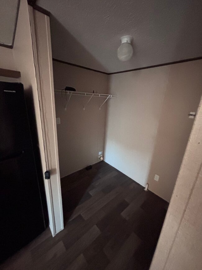 Building Photo - 22240 County Rd 251