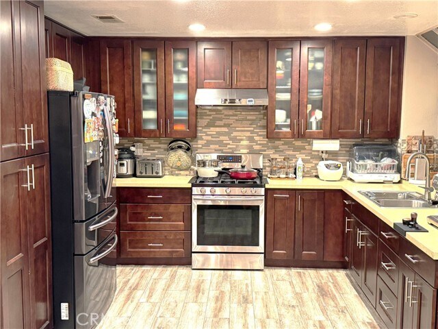 Building Photo - 14241 Village Park Pl