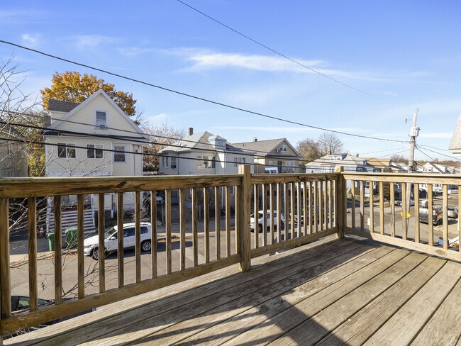 Building Photo - 42 William St