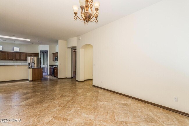 Building Photo - 3806 E Sunstream Way