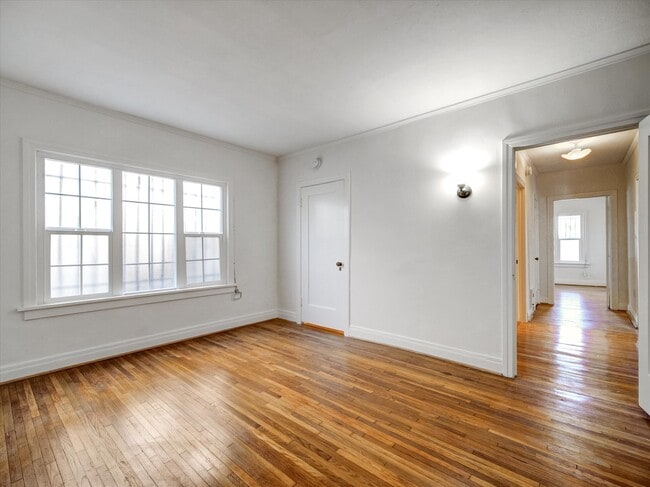 Building Photo - 243 N Berendo St