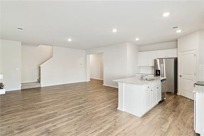 Building Photo - 70 Robinson Ridge