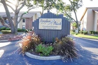 Building Photo - 2201 Scenic Hwy