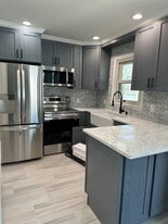 Building Photo - 22 Radcliff Ln