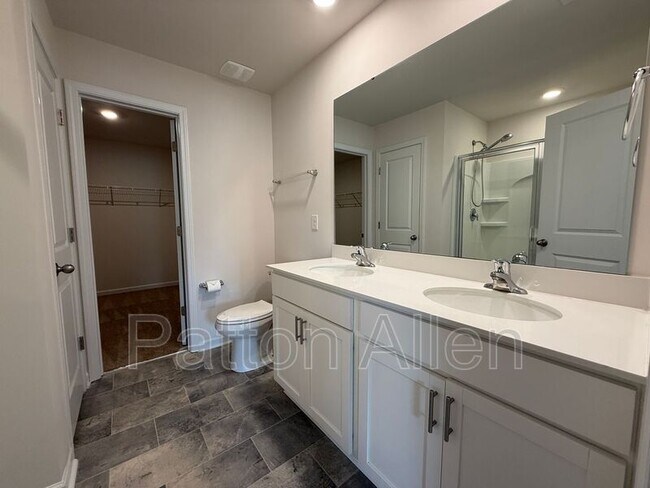 Building Photo - 138 Marathon Ln